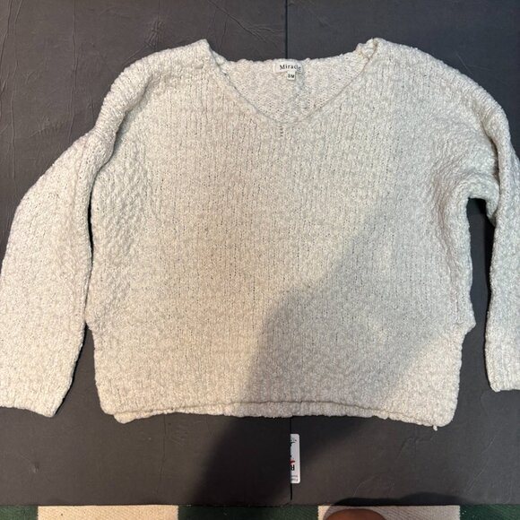 Miracle Women’s White Crew-Neck Knit Sweater – Size S/M - Picture 1 of 6